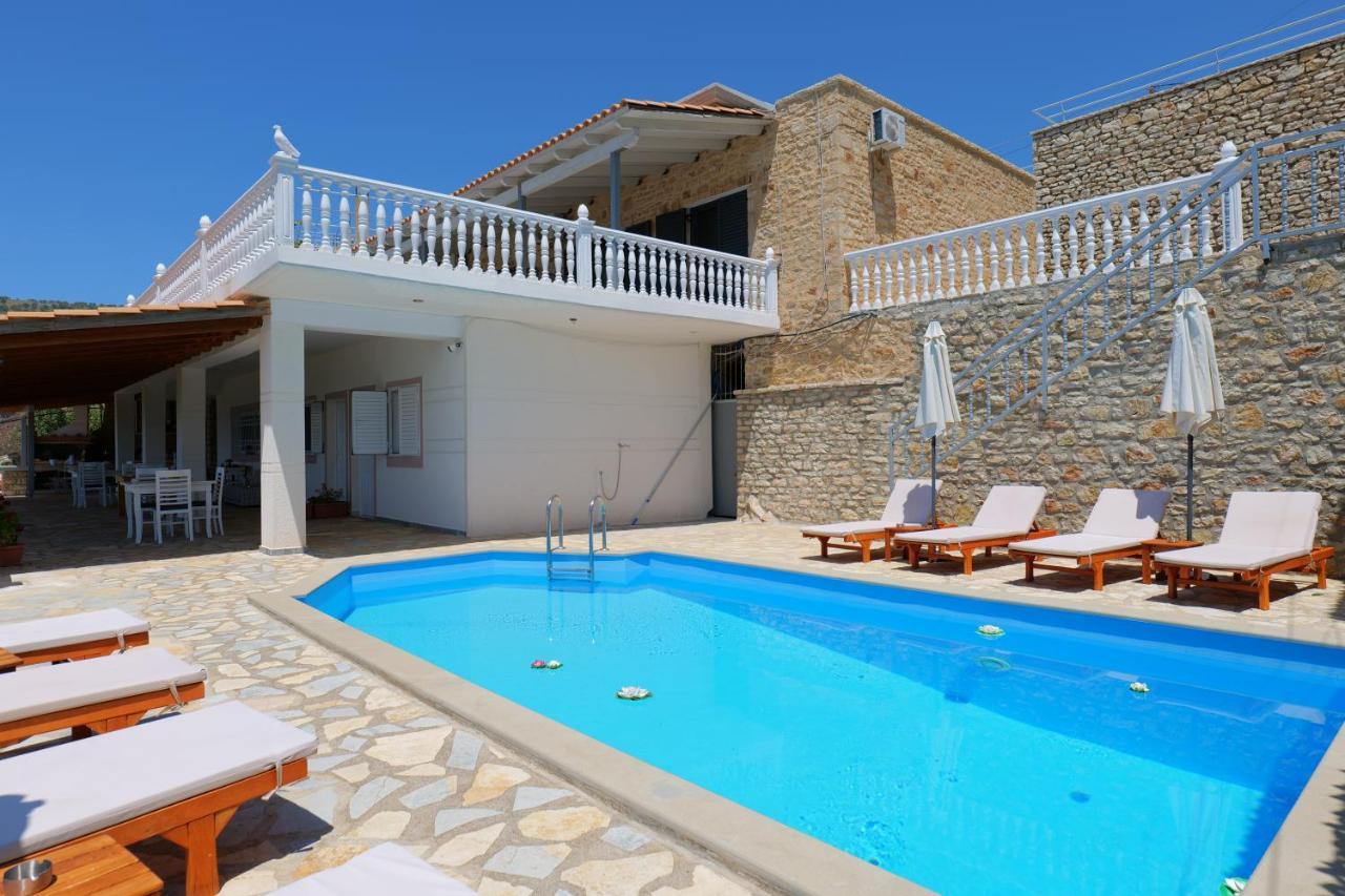 Sunset Villas Qëparo Exteriér fotografie