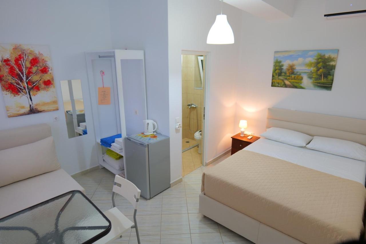Sunset Villas Qëparo Exteriér fotografie