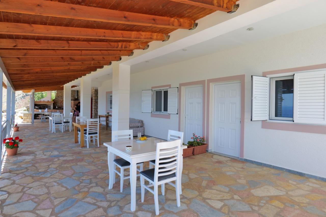 Sunset Villas Qëparo Exteriér fotografie