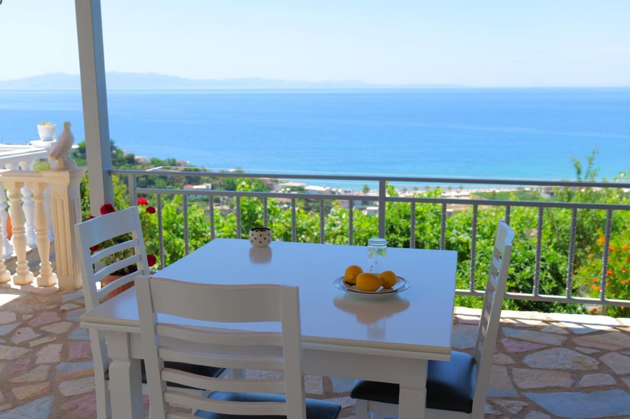 Sunset Villas Qëparo Exteriér fotografie