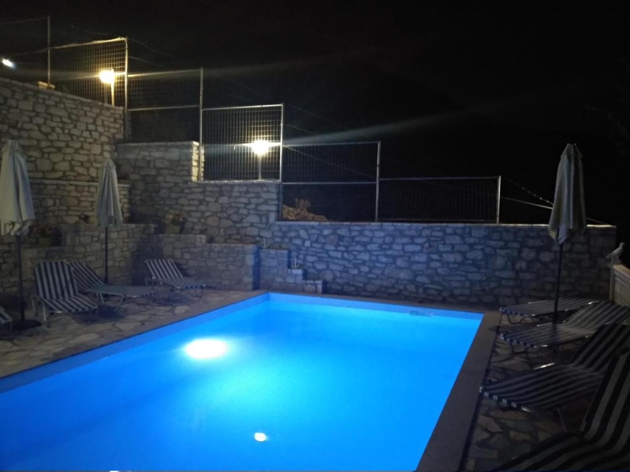 Sunset Villas Qëparo Exteriér fotografie